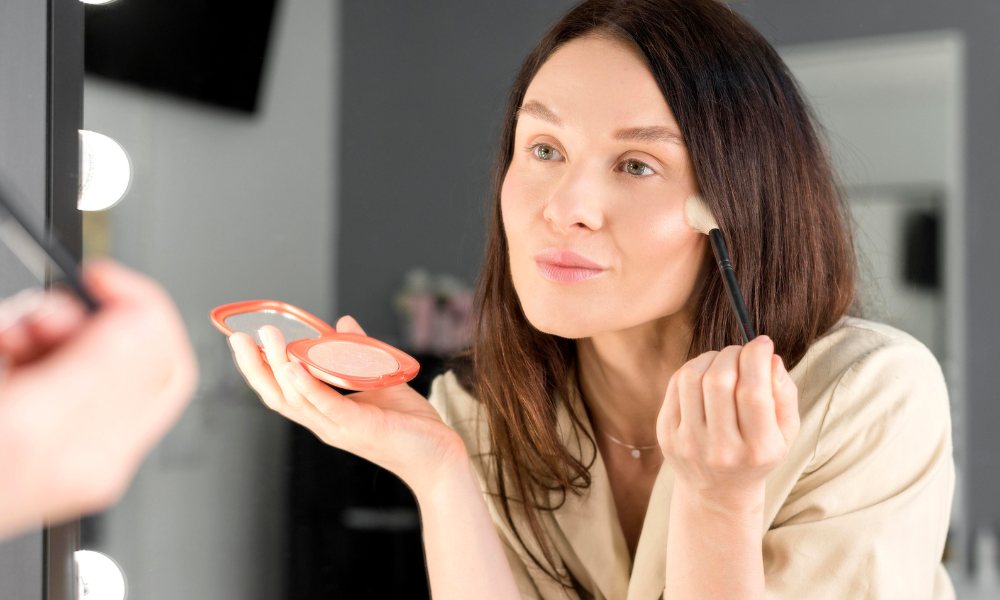 10 Truques de Maquiagem Que Ajudam a Melhorar a Autoestima 6