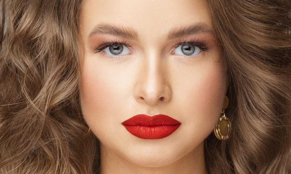 Maquiagem Natural ou Marcante? Como Adaptar ao Seu Estilo! 5 Maquiagem Natural ou Marcante Como Adaptar ao Seu Estilo 6