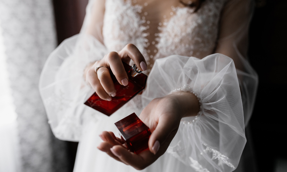 7 Perfumes Que Duram Mais na Pele (Ranking Real) + Dicas Para Fazer a Fragrância Fixar o Dia Todo 4 Perfumes Que Duram Mais na Pele 2