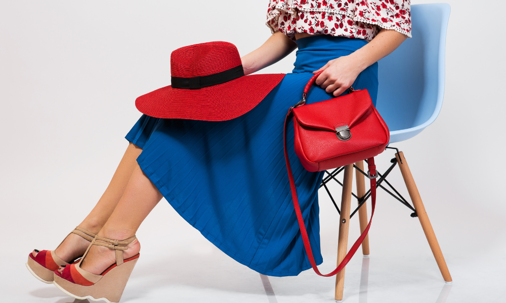 Sapatos Vermelhos e o Poder da Presenca Da Dama de Vermelho a Mulher Confiante 3