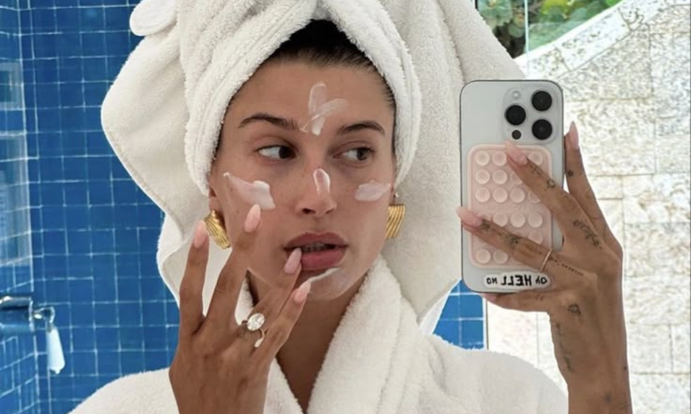 Skincare das celebridades: rotinas e produtos que você pode usar na vida real! 1 Skincare das celebridades rotinas e produtos