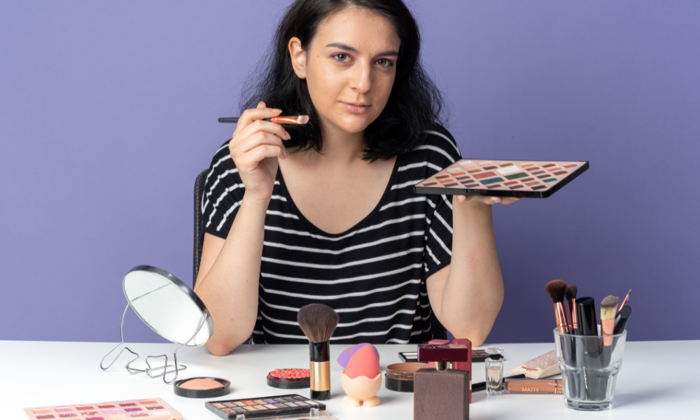 7 Erros de Maquiagem que Iniciantes Cometem 6