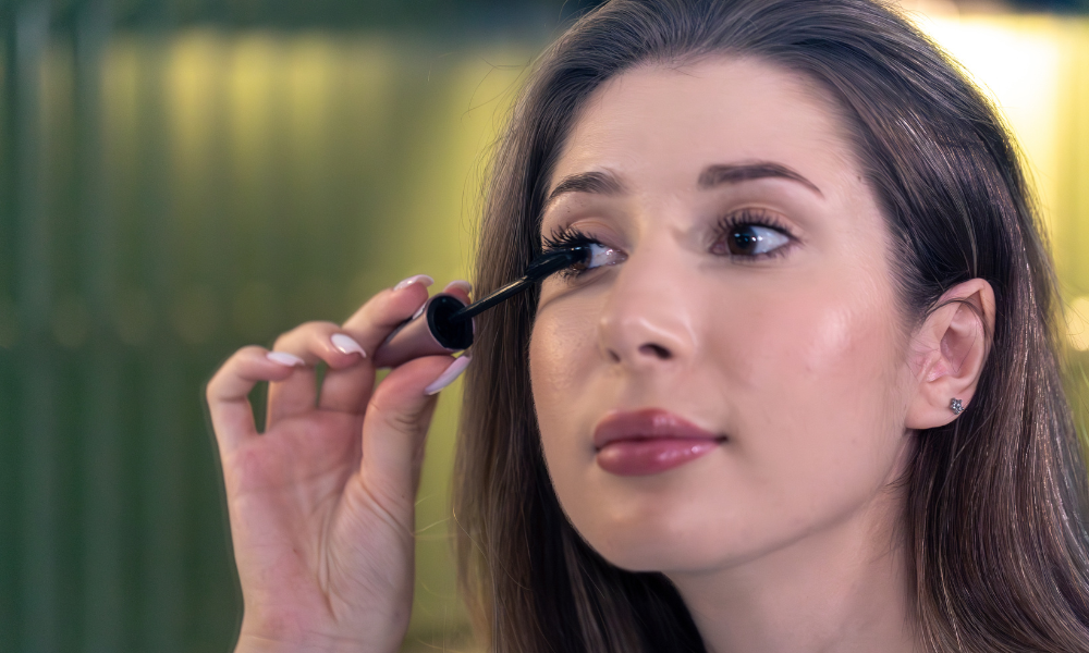 Como Fazer Maquiagem Rápida e Bonita em 5 Minutos ! 4 Como Fazer Maquiagem Rapida e Bonita em 5 Minutos 4