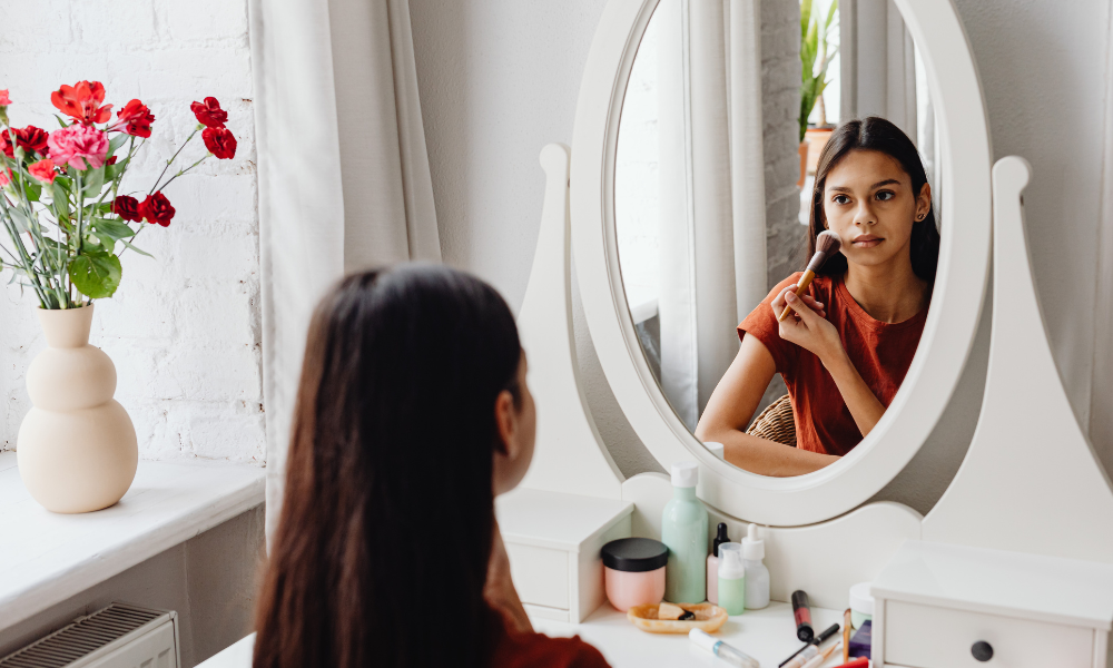 Como Fazer Maquiagem Rápida e Bonita em 5 Minutos ! 9 Como Fazer Maquiagem Rapida e Bonita em 5 Minutos 9