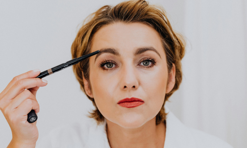 Técnicas de Maquiagem Que Transformam o Rosto Instantaneamente! 5 Tecnicas de Maquiagem Que Transformam o Rosto Instantaneamente 4