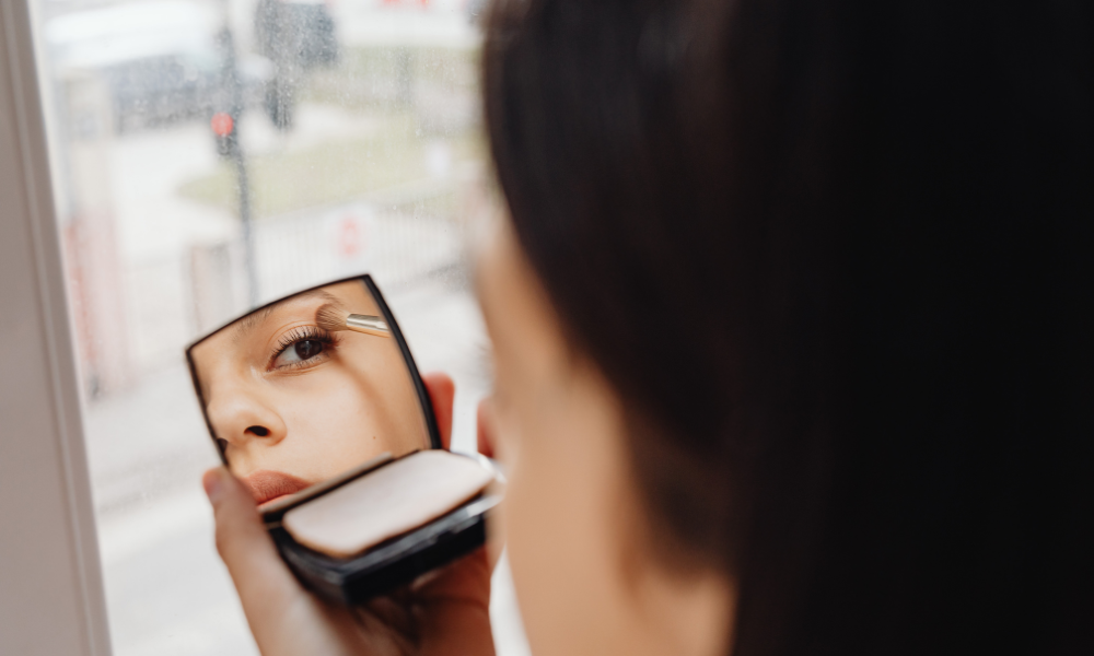 Técnicas de Maquiagem Que Transformam o Rosto Instantaneamente! 7 Tecnicas de Maquiagem Que Transformam o Rosto Instantaneamente 6