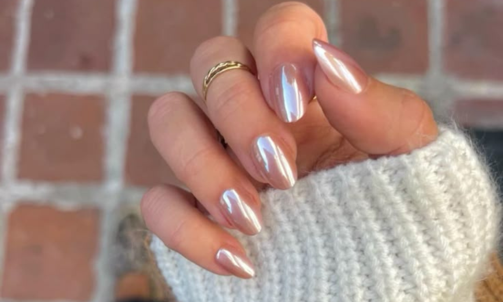 Unhas com efeito vidro a tendencia mais elegante do momento 2