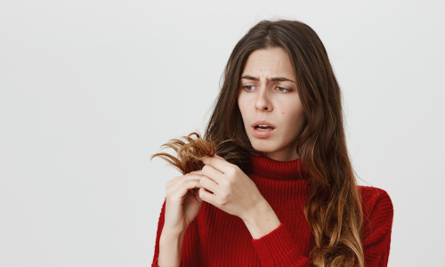 7 Erros Que Impedem Seu Cabelo de Crescer